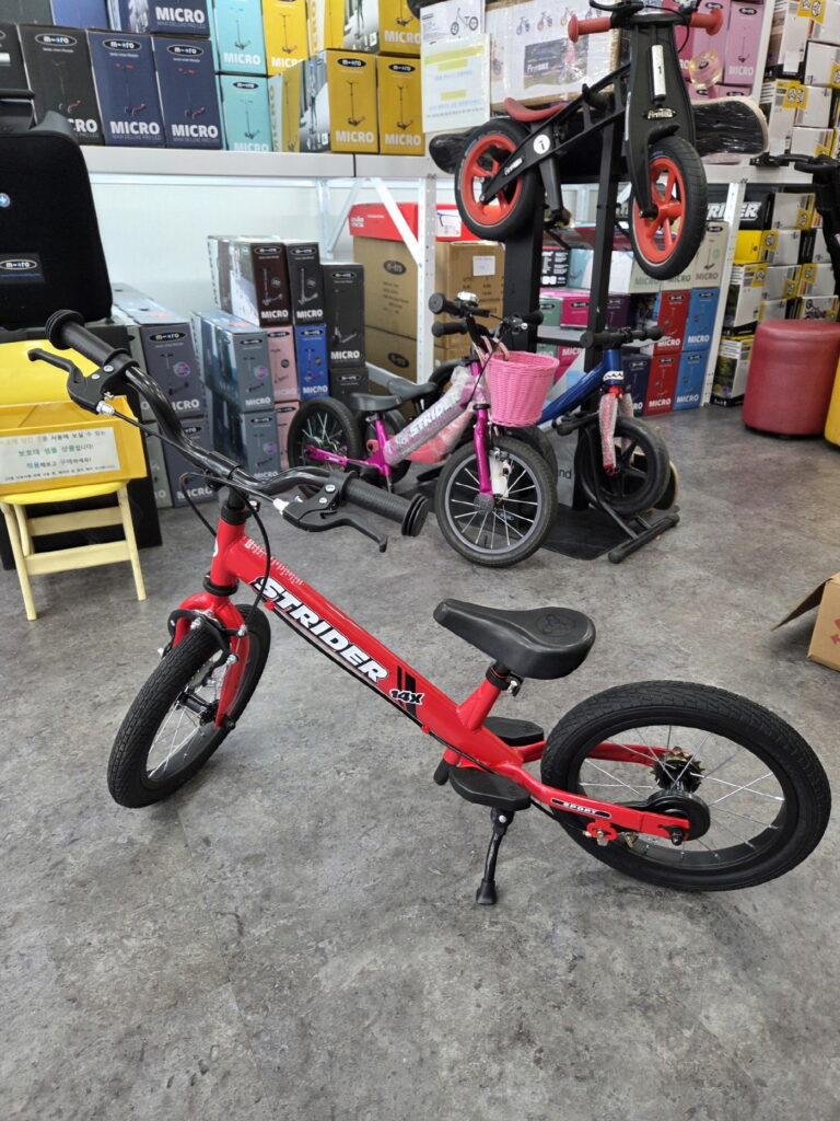 스트라이더 14x 레드 조립 후 모습