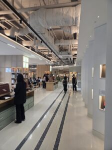 브라이튼여의도 도서관 내부