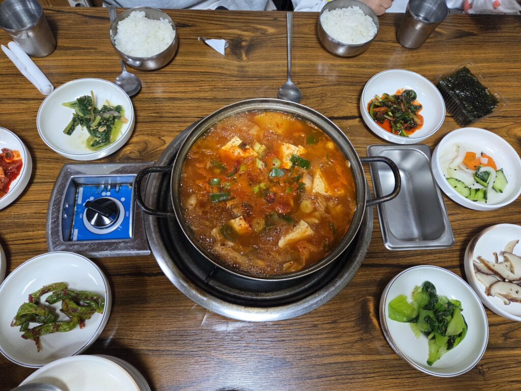 찌개와 반찬