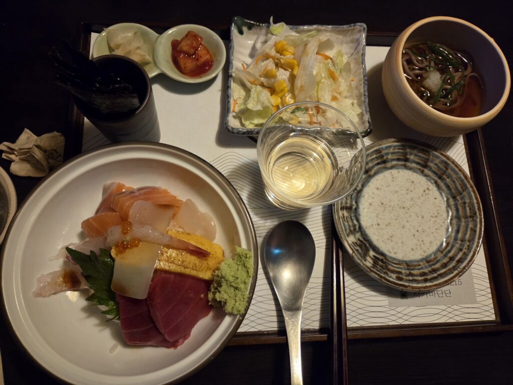 사카바단단 카이센동